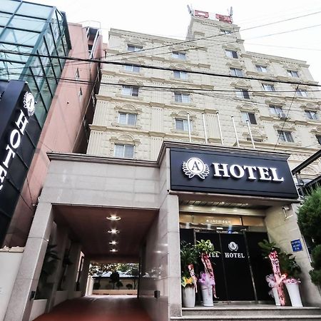 Geoje A-Plus Hotel Buitenkant foto